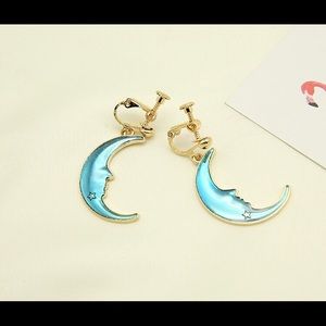 Moon Earring